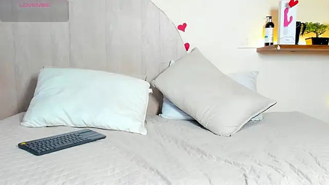 Valeria07  online show from March 2026 08:47:01 PM