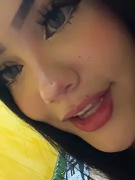 Snapshot of dollsweety chatting on September 2025 09:47:02 AM dollsweety online show from September 2025 09:47:02 AM