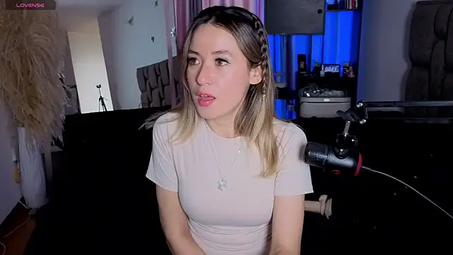 Snapshot of sexfire_lalita chatting on February 2026 04:51:02 PM sexfire lalita online show from February 2026 04:51:02 PM