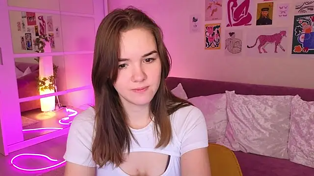 Snapshot of LindaRobertz chatting on February 2025 09:07:02 AM LindaRobertz online show from February 2025 09:07:02 AM