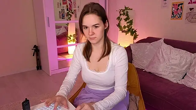 Snapshot of LindaRobertz chatting on March 2025 12:12:01 PM LindaRobertz online show from March 2025 12:12:01 PM