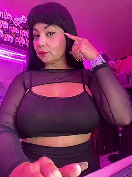 Hot beauty   online show from April 2026 02:45:02 AM