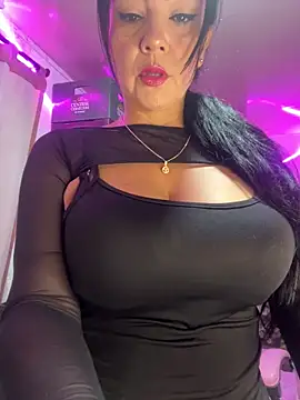Snapshot of Hot_beauty__ chatting on September 2025 03:40:02 AM Hot beauty online show from September 2025 03:40:02 AM
