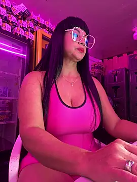 Hot beauty   online show from April 2026 05:23:01 AM