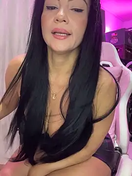 Snapshot of Hot_beauty__ chatting on October 2025 04:59:01 AM Hot beauty online show from October 2025 04:59:01 AM