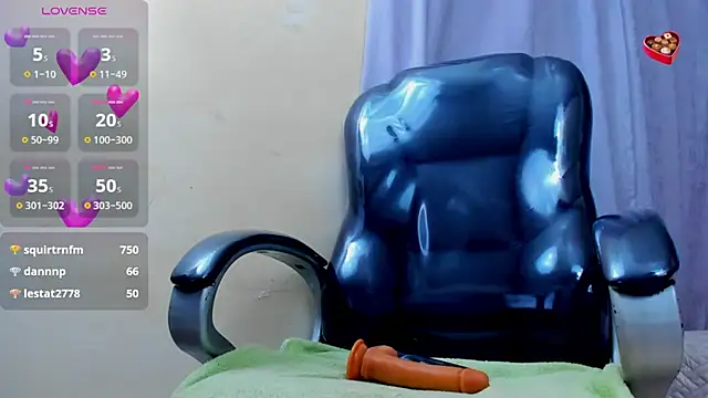 Snapshot of Hot_beauty__ chatting on March 2025 05:59:02 AM Hot beauty online show from March 2025 05:59:02 AM