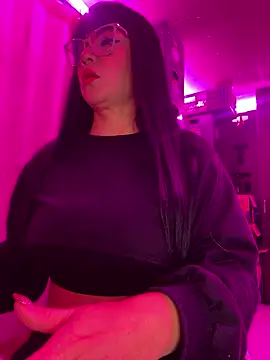 Snapshot of Hot_beauty__ chatting on January 2026 04:30:01 AM Hot beauty online show from January 2026 04:30:01 AM