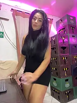 Snapshot of Hot_beauty__ chatting on October 2025 04:57:01 AM Hot beauty online show from October 2025 04:57:01 AM