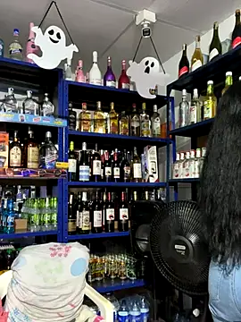 Snapshot of Hot_beauty__ chatting on November 2025 12:59:02 AM Hot beauty online show from November 2025 12:59:02 AM