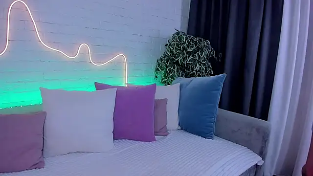 Snapshot of rossy_babe_ chatting on November 2025 12:09:01 AM rossy babe online show from November 2025 12:09:01 AM