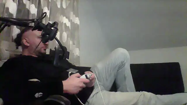 NewyorkDimi online show from November 2025 01:09:01 AM