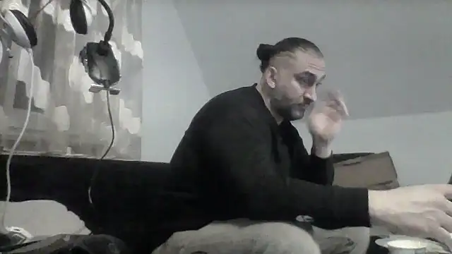 NewyorkDimi online show from April 2026 02:40:01 AM