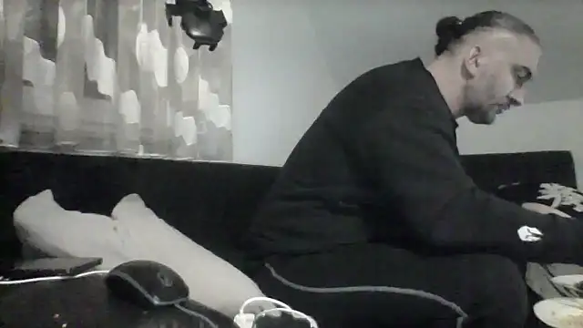 NewyorkDimi online show from February 2026 11:35:01 PM