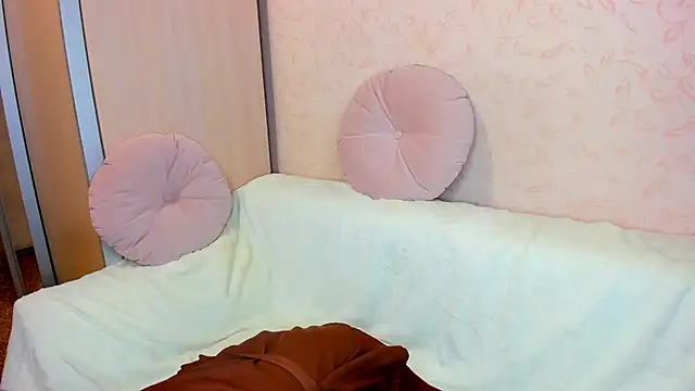 Snapshot of MelodyOfLovee chatting on September 2025 10:49:02 PM MelodyOfLovee online show from September 2025 10:49:02 PM