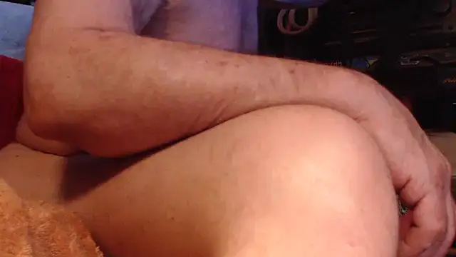 DREAMZ420 online show from November 2025 09:15:01 PM