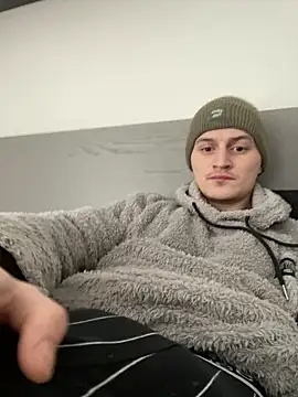 sunnyboy25 online show from February 2026 10:45:02 AM