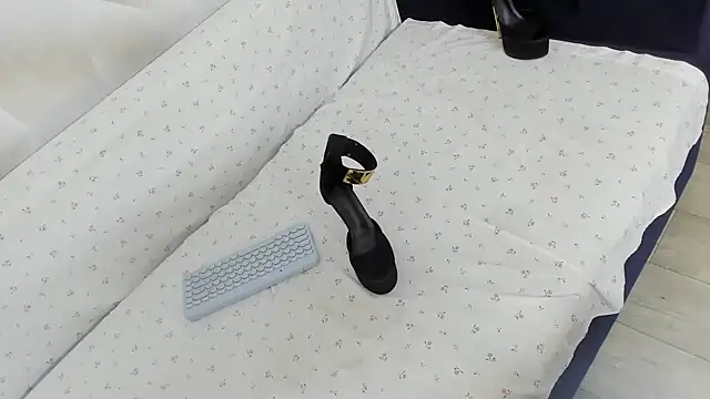 Sweet Lanaaaaa online show from October 2025 08:18:01 PM