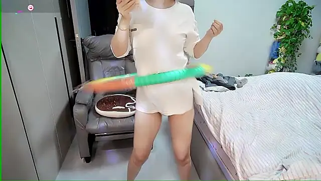 Xiaoyu-G online show from September 2025 01:07:02 PM