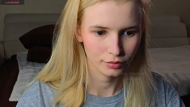 Snapshot of elsa_limerence chatting on February 2025 08:27:02 AM elsa limerence online show from February 2025 08:27:02 AM