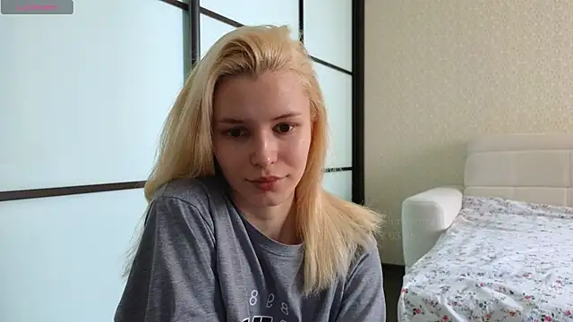 Snapshot of elsa_limerence chatting on March 2025 08:08:02 AM elsa limerence online show from March 2025 08:08:02 AM