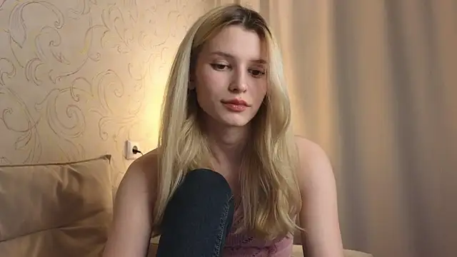 elsa limerence online show from April 2026 05:25:01 PM