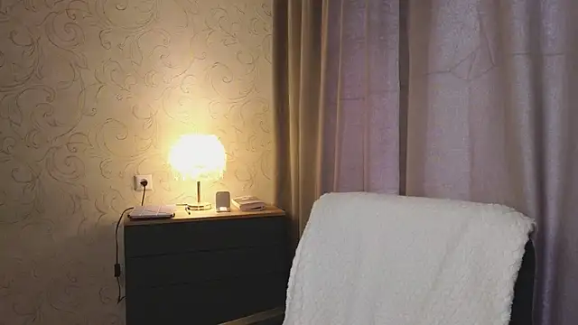 Snapshot of elsa_limerence chatting on June 2026 04:24:01 PM elsa limerence online show from June 2026 04:24:01 PM