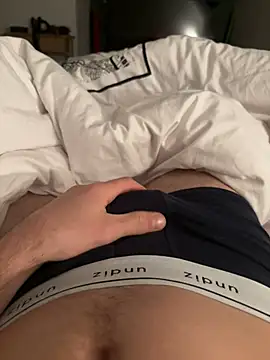 Snapshot of val6910 chatting on December 2024 09:52:01 PM val6910 online show from December 2024 09:52:01 PM