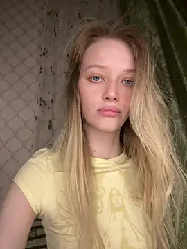 Evvie Summn1 online show from February 2026 02:37:02 PM