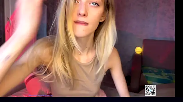 Evvie Summn1 online show from September 2025 05:58:01 AM