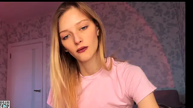 Evvie Summn1 online show from November 2025 06:45:02 AM