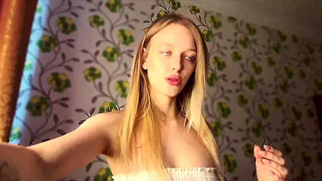 Evvie Summn1 online show from March 2026 08:38:02 AM