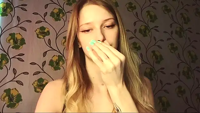 Evvie Summn1 online show from May 2026 02:23:01 PM
