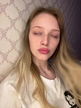 Evvie Summn1 online show from April 2026 03:05:01 PM