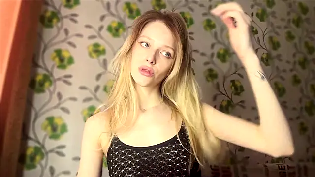 Evvie Summn1 online show from February 2026 05:19:01 AM