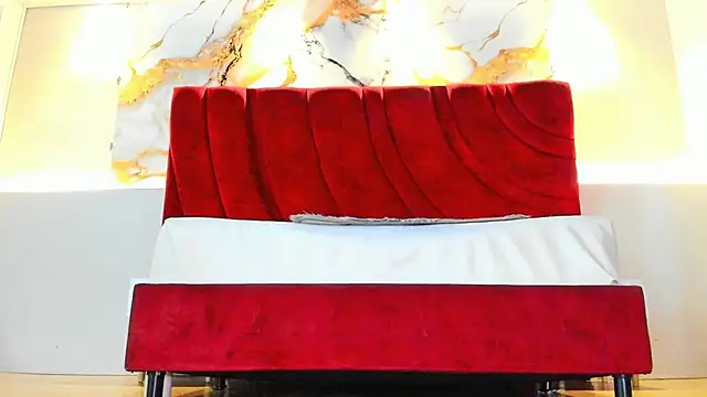 MAISE HILL1 online show from September 2025 01:17:01 PM