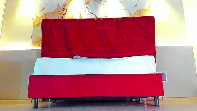 Snapshot of MAISE_HILL1 chatting on October 2025 01:23:01 PM MAISE HILL1 online show from October 2025 01:23:01 PM