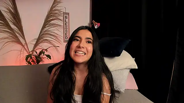 Serenity Day online show from October 2025 02:49:02 AM