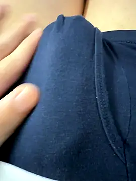 Snapshot of toooom845 chatting on October 2025 06:44:01 AM toooom845 online show from October 2025 06:44:01 AM