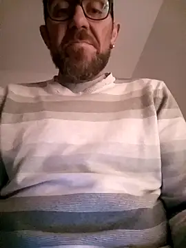 jonyfree1978 online show from November 2025 10:43:02 PM