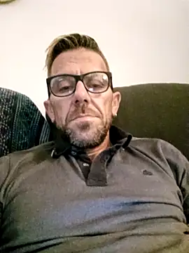 jonyfree1978 online show from September 2025 09:06:02 PM