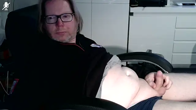 VSteph online show from November 2025 10:54:01 PM