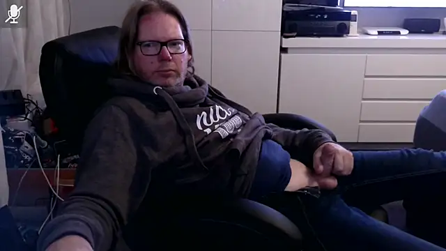 VSteph online show from October 2025 06:18:01 PM