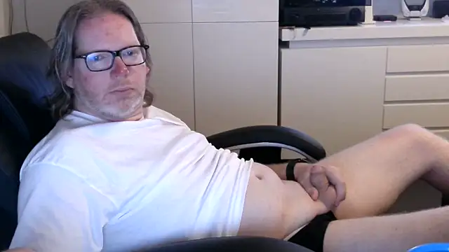 Snapshot of VSteph chatting on June 2026 12:27:02 AM VSteph online show from June 2026 12:27:02 AM