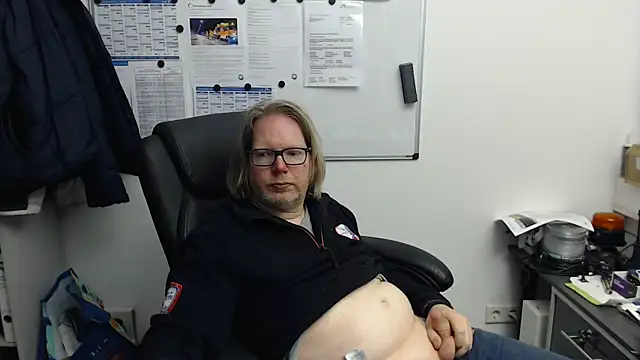 VSteph online show from December 2025 06:50:02 PM