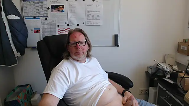 Snapshot of VSteph chatting on June 2026 01:50:01 PM VSteph online show from June 2026 01:50:01 PM