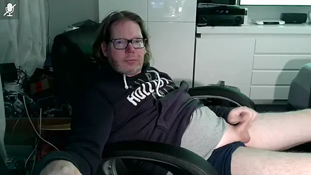 VSteph online show from November 2025 11:37:01 PM