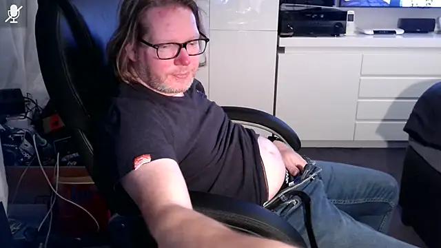 VSteph online show from October 2025 07:36:02 PM