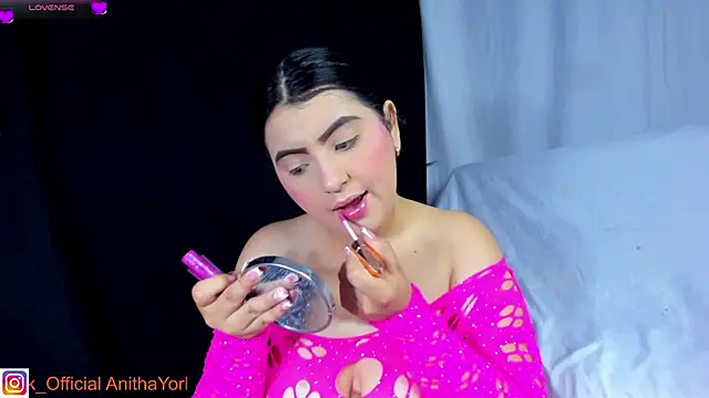 AnithaaYork online show from February 2026 12:21:01 PM