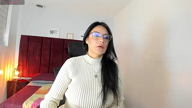 Snapshot of Zuzana21 chatting on March 2025 01:00:01 PM Zuzana21 online show from March 2025 01:00:01 PM