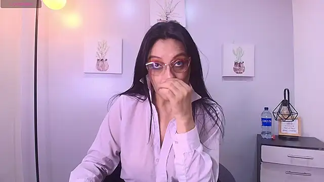 Zuzana21 online show from April 2026 01:04:01 PM